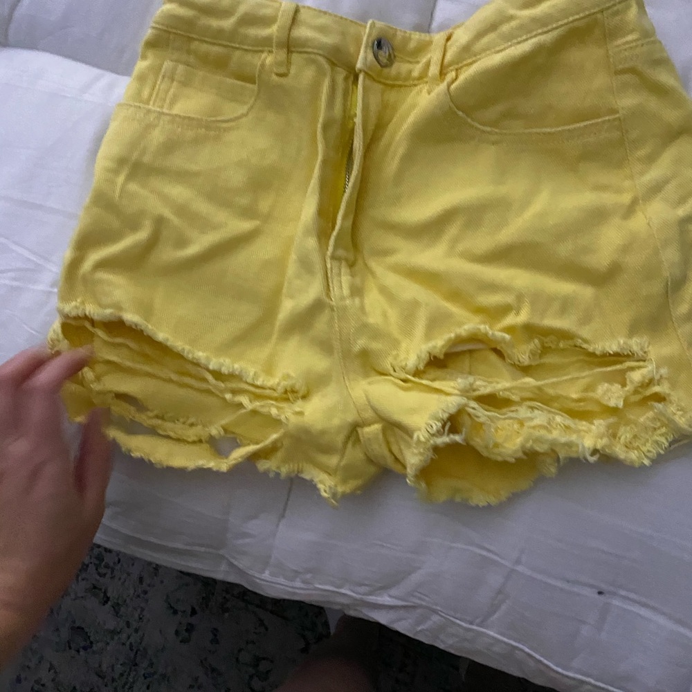 Shorts - Picture 6 of 7